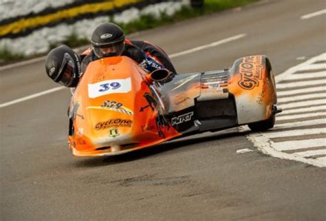 TT organisers announce death of sidecar passenger 